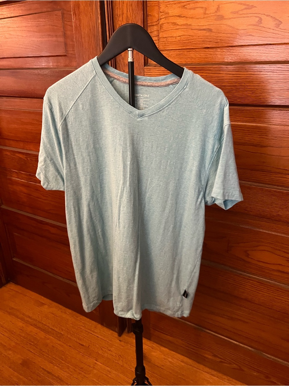 Kenneth Cole Men's Light Blue V-Neck Tee